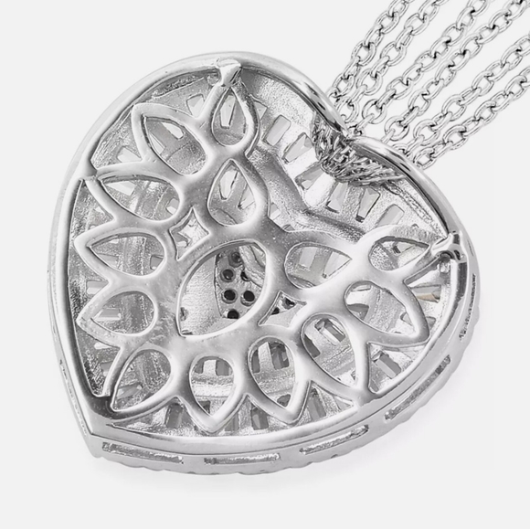 Cz triple heart pendant with 20" triple chain - Picture 7 of 12